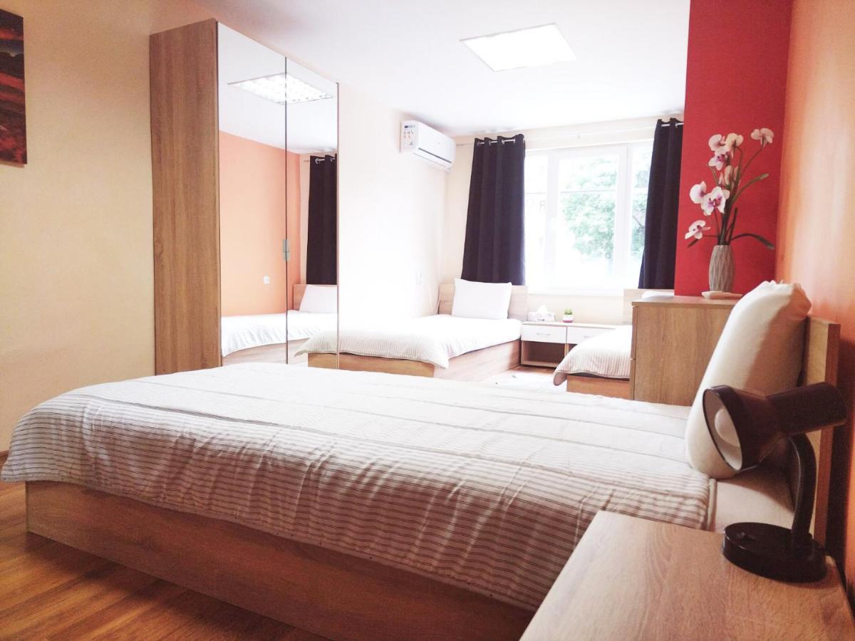 Hostel Roma Warna Zewnętrze zdjęcie