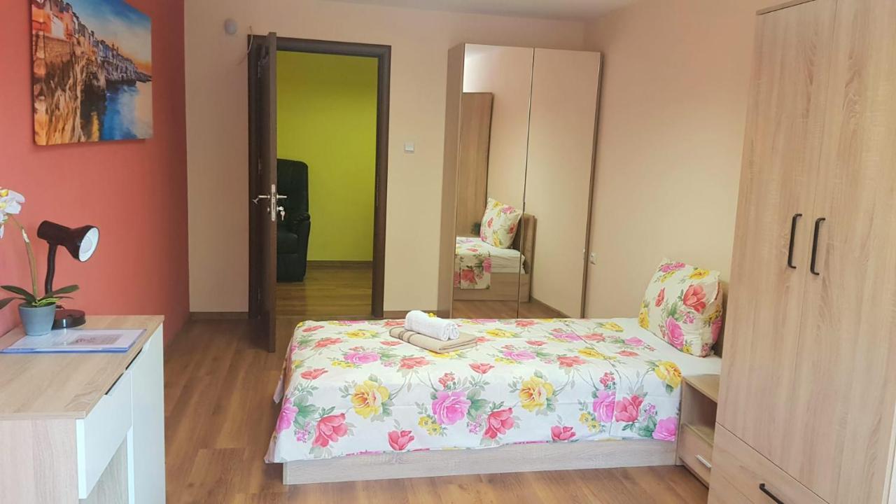 Hostel Roma Warna Zewnętrze zdjęcie